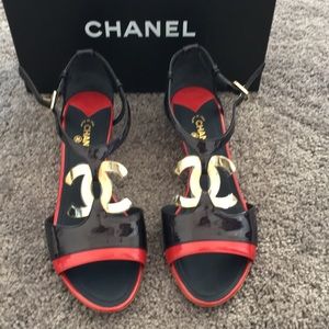 CHANEL Sandals - Navy Blue & Red